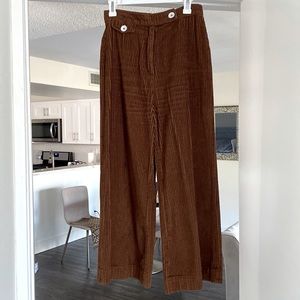 Zara wide leg corduroy cropped pants - size 4